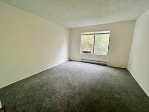 6227 Shelter Creek Ln in San Bruno, CA - Building Photo - Building Photo