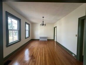 1321 Peaks St in Bedford, VA - Building Photo - Building Photo