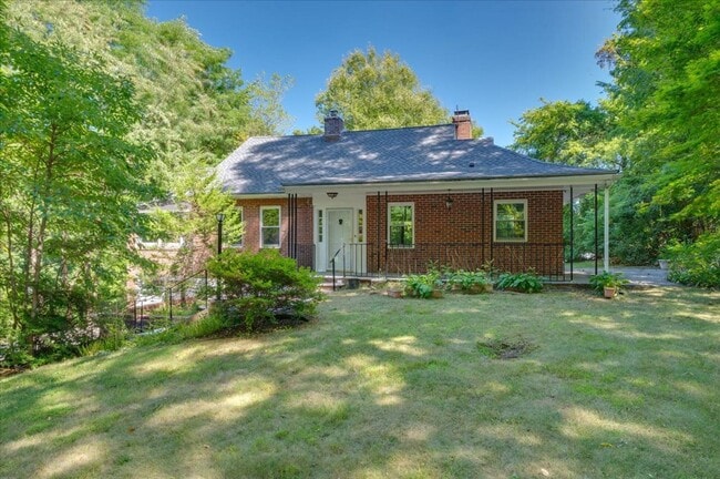 79 Choate Ln in Pleasantville, NY - Building Photo - Building Photo