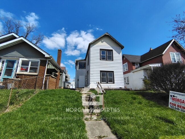 1712 Main St, Unit 2