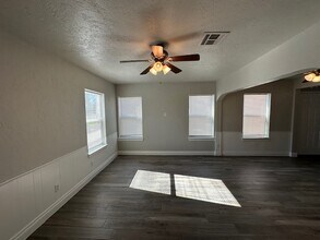 3605 NW Liberty St in Oklahoma City, OK - Foto de edificio - Building Photo