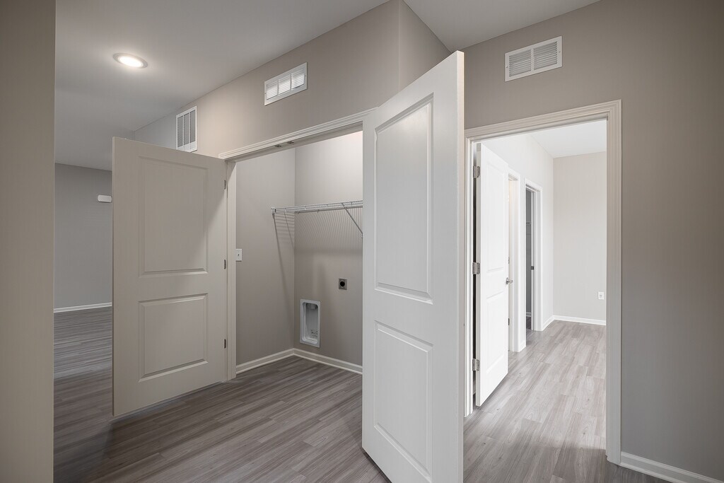 Newtown Woods Apartments in Fairdale, KY