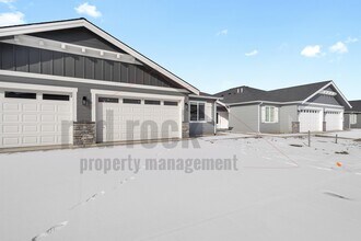 1329 N Tschirley St in Spokane Valley, WA - Building Photo - Building Photo