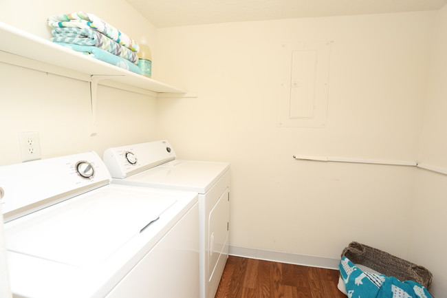 Chinoe Creek in Lexington, KY - Building Photo - Interior Photo