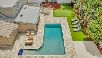 4924 Shetland Ave in Tampa, FL - Building Photo