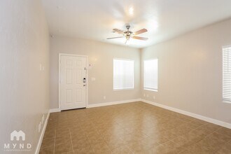 7609 Brocade Ct in Las Vegas, NV - Building Photo - Building Photo