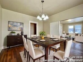 124 Gifford St in San Antonio, TX - Building Photo - Building Photo