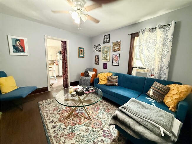 204 E Elm St in East Rochester, NY - Building Photo - Building Photo