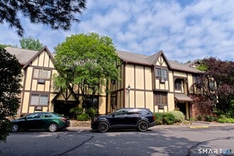 50 Aiken St in Norwalk, CT - Foto de edificio - Building Photo