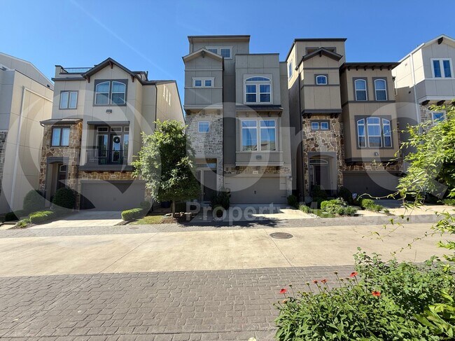 property at 1832 Stevens Bluff Ln