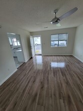 1301 Turkey Ridge Rd in Myrtle Beach, SC - Foto de edificio - Building Photo