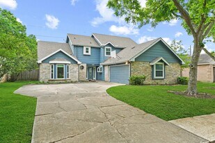 417 W Hillary Cir in Sugar Land, TX - Building Photo