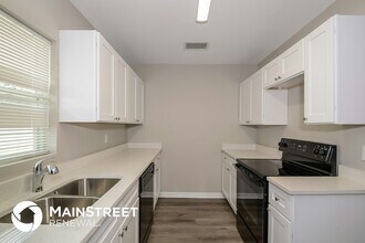 3700 Piper Pl in Sarasota, FL - Foto de edificio - Building Photo