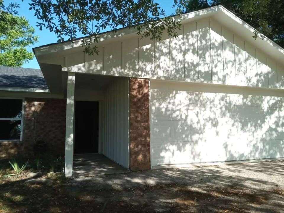 708 Valentine St in Longview, TX - Building Photo