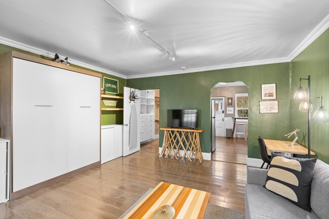 2601 NW Raleigh St, Unit 18 in Portland, OR - Foto de edificio - Building Photo