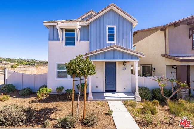 property at 27639 Sawtooth Ln