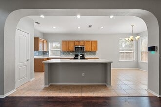 7107 Matlock Meadow Ct, Unit 01-0208A in Arlington, TX - Building Photo - Building Photo