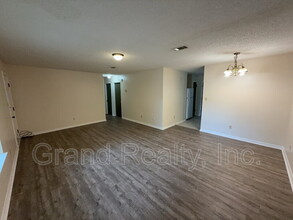 2881 E Johnson Ave in Pensacola, FL - Building Photo - Building Photo