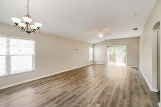 5310 Braddock Dr in Zephyrhills, FL - Building Photo - Building Photo