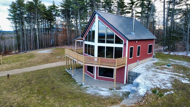 49 Neal Hill Rd in Tuftonboro, NH - Building Photo - Building Photo