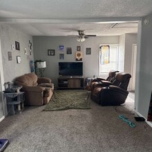 910 Vest Dr in Warrensburg, MO - Building Photo - Building Photo