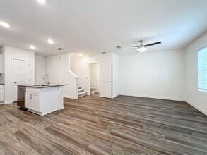 231 Dapper Ct in Longwood, FL - Building Photo - Building Photo