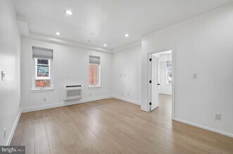 633 N 64th St in Philadelphia, PA - Building Photo - Building Photo