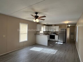 4825 Douglas Dr in Milton, FL - Building Photo - Building Photo