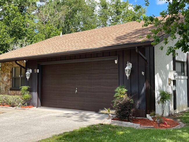 9 Fairwoods Ct in Homosassa, FL - Building Photo - Building Photo