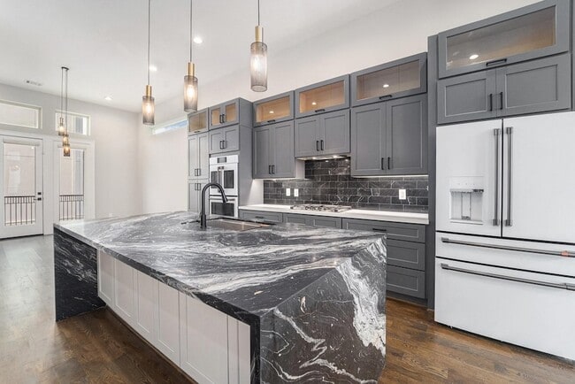 property at 2221 Francis St