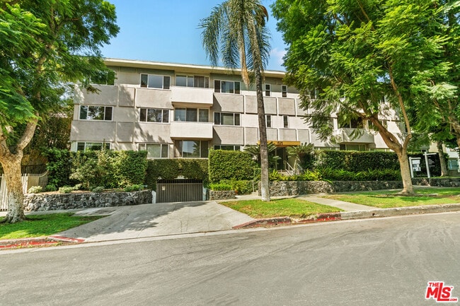 1525 Hayworth Ave in Los Angeles, CA - Building Photo - Building Photo