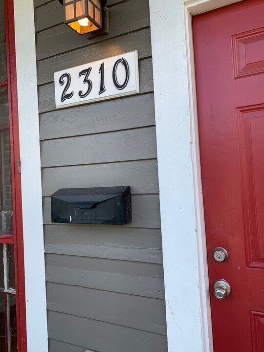 2308-2310 Gravier St in New Orleans, LA - Building Photo