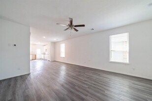 16618 Moss Ln in Porter, TX - Building Photo