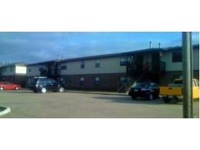 Westchester Way Apartments in Mustang, OK - Building Photo - Building Photo