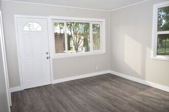 4515 Hilltop Dr in San Diego, CA - Building Photo - Building Photo