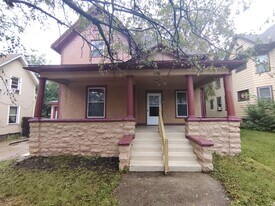 1208 Revell Ave in Rockford, IL - Building Photo