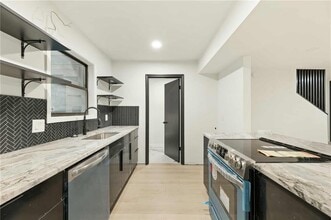 1487 Springwood Dr SE in Smyrna, GA - Building Photo - Building Photo