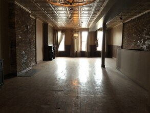 2222 E Carson St, Unit 2 in Pittsburgh, PA - Building Photo - Building Photo