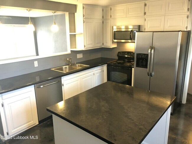 4718 42nd St in Lubbock, TX - Building Photo - Building Photo