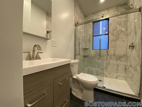 11 Queensberry St in Boston, MA - Building Photo - Building Photo