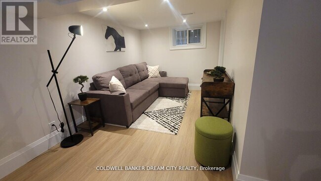 464 Maybank Ave in Toronto, ON - Building Photo - Building Photo