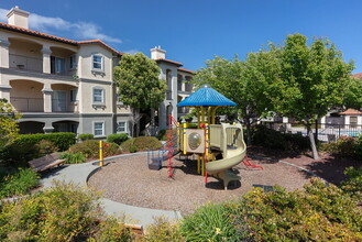 San Marcos in Richmond, CA - Foto de edificio - Building Photo