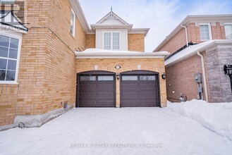 127 Yorkleigh Cir in Whitchurch-Stouffville, ON - Building Photo - Building Photo