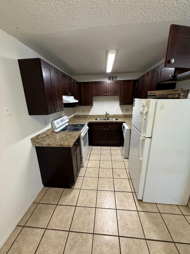 property at 508 N Scott Ave