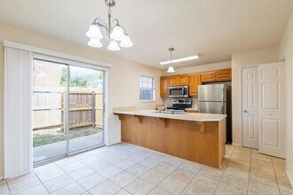 410 SE J St in Bentonville, AR - Building Photo - Building Photo