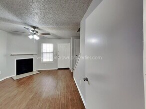 648 S Rogers Rd in Irving, TX - Building Photo - Building Photo