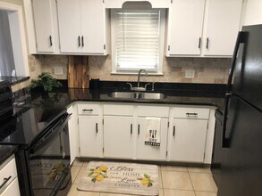 803 E Magnolia Ave in Auburn, AL - Building Photo - Building Photo