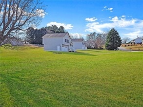 100 Ginnity Dr in Douglasville, GA - Building Photo - Building Photo