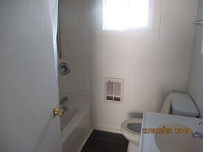 916 Lincoln St in Hoquiam, WA - Building Photo - Building Photo