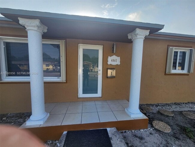 property at 4967 E 8th Ct